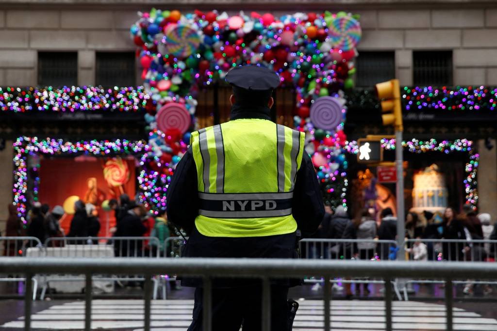 Tiroteio em boate de Nova York mata um e deixa feridos