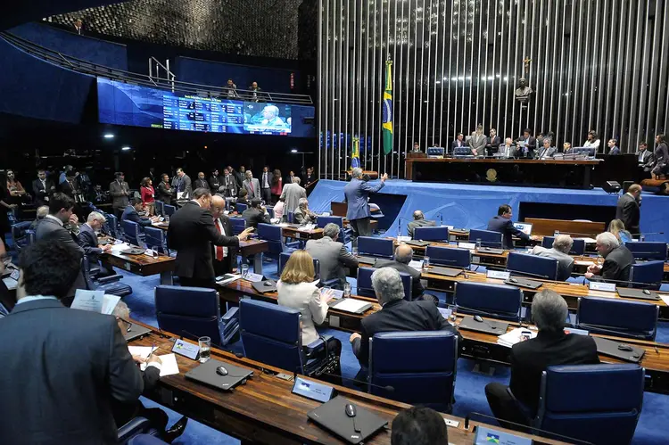 Senado: até ontem, havia dúvida sobre a posição que os petistas tomariam, uma vez que parte da bancada era contra o apoio ao nome de Eunício Oliveira (PMDB-CE) (Pedro França/Divulgação)
