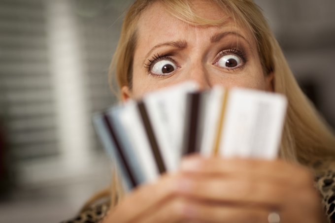 Novas regras cortam gastos com juros do cartão de crédito em 50%