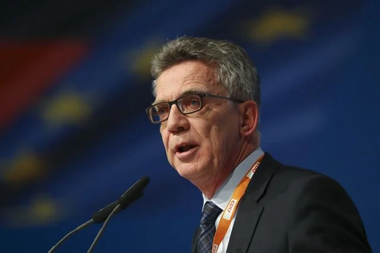 Thomas de Maiziere: "Não temos mais qualquer dúvida de que este terrível evento na noite de ontem foi um ataque" (Kai Pfaffenbach/Reuters)