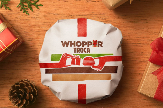 Burger King troca presentes de Natal toscos por Whopper