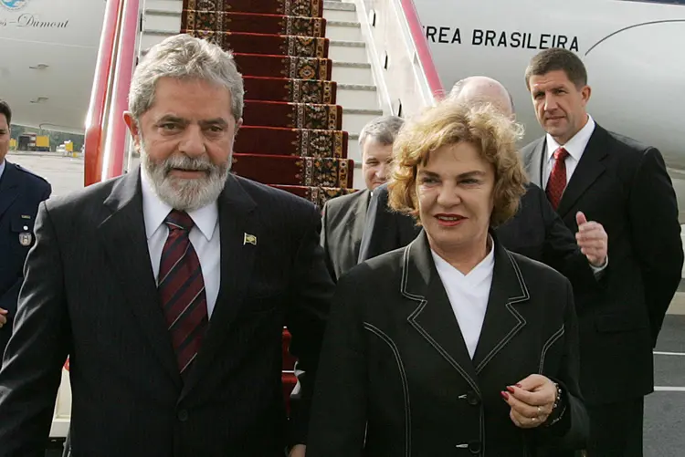 Marisa Letícia e Lula: quadro é "irreversível", segundo equipe