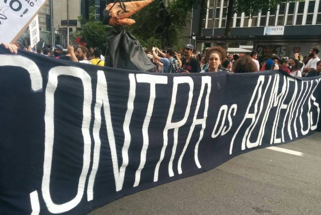 Passe Livre faz 2ª manifestação contra aumento de tarifas em SP