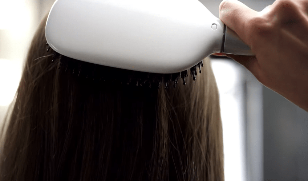 L’Oreal cria escova que avalia cabelos e sugere produtos