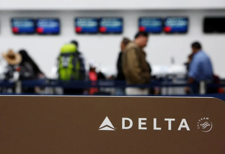 Delta: o homem chutou sua perna e sua cadeira depois de descer de um voo proveniente da ilha caribenha de Aruba (Ginnette Riquelme/Reuters)