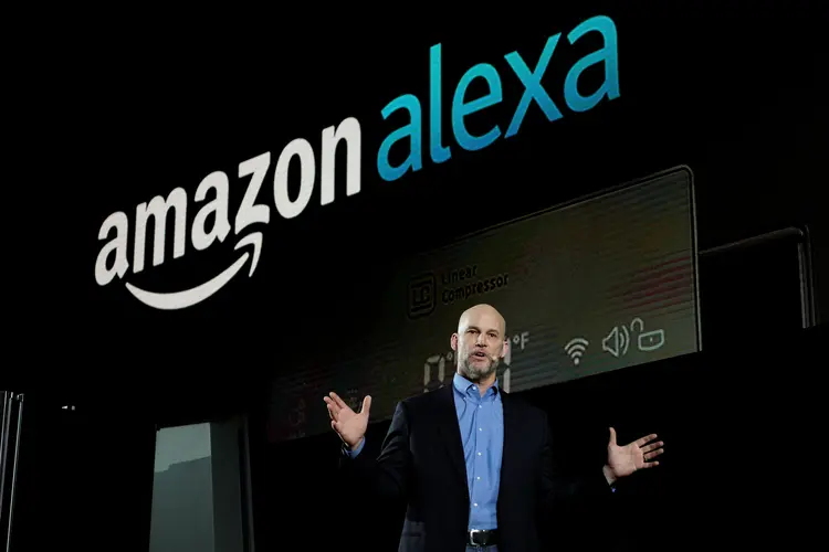 Mike George, VP Alexa, Echo e Appstore da Amazon, em conferência do CES em Las Vegas em 04/01/2017 (Rick Wilking/Reuters)