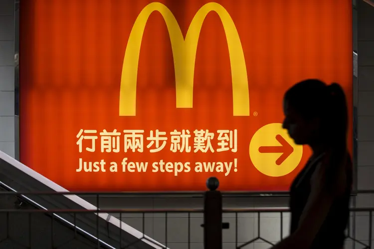 McDonald's: Citic e o fundo de private equity Carlyle Group irão comprar uma participação de 80% nos ativos chineses do McDonald's (Tyrone Siu/Reuters)