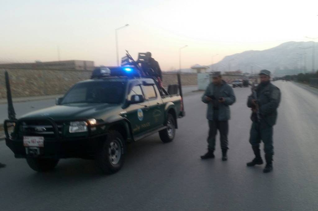 Duplo atentado suicida é registrado perto do parlamento afegão