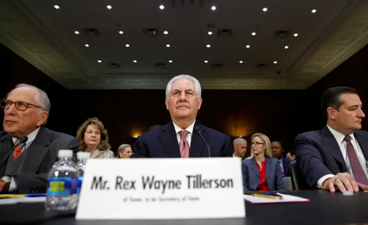 Tillerson: ele disse que recomendará uma "revisão total" do acordo nuclear com o Irã (Kevin Lamarque/Reuters)