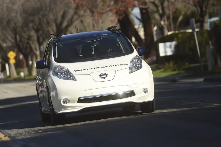 Carro autônomo: a Nissan afirmou que a versão modificada do seu compacto elétrico LEAF equipado com tecnologia autônoma será testado na capital no próximo mês (Noah Berger/Reuters)