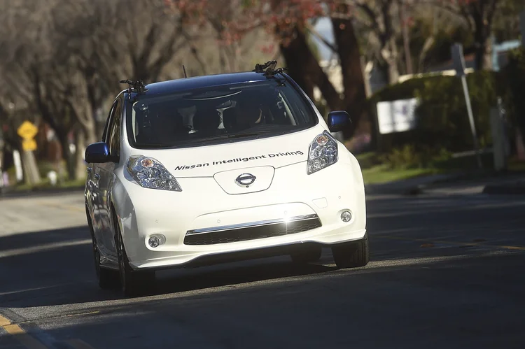 Carro autônomo: a Nissan afirmou que a versão modificada do seu compacto elétrico LEAF equipado com tecnologia autônoma será testado na capital no próximo mês (Noah Berger/Reuters)