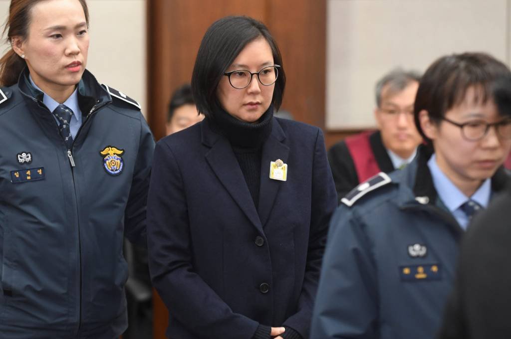 Sobrinha da "Rasputina" coreana admite chantagem a Samsung