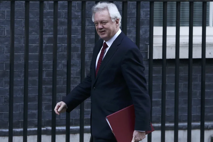 David Davis: "O projeto será adotado para lançar o processo de ruptura em março, no mais tardar" (Neil Hall)