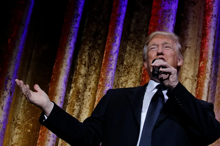 Donald Trump: indagado se continuará usando o Twitter já como presidente, Trump afirmou que sim (Jonathan Ernst/Reuters)