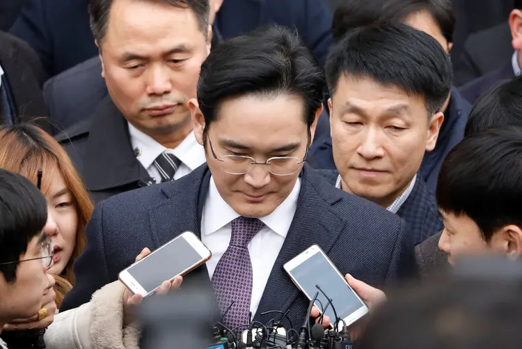 Jay Y. Lee: empresário foi a um centro de detenção para aguardar veredito sobre prisão (Kim Hong-Ji/Reuters)