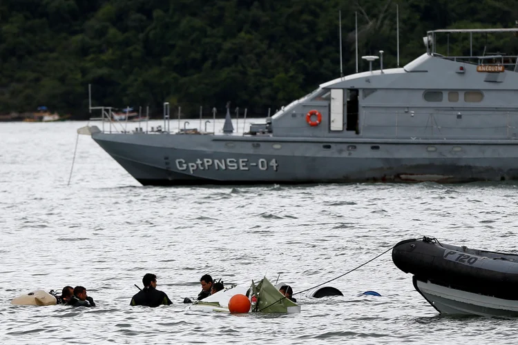 Acidente aéreo em Paraty:  (Bruno Kelly/Reuters)