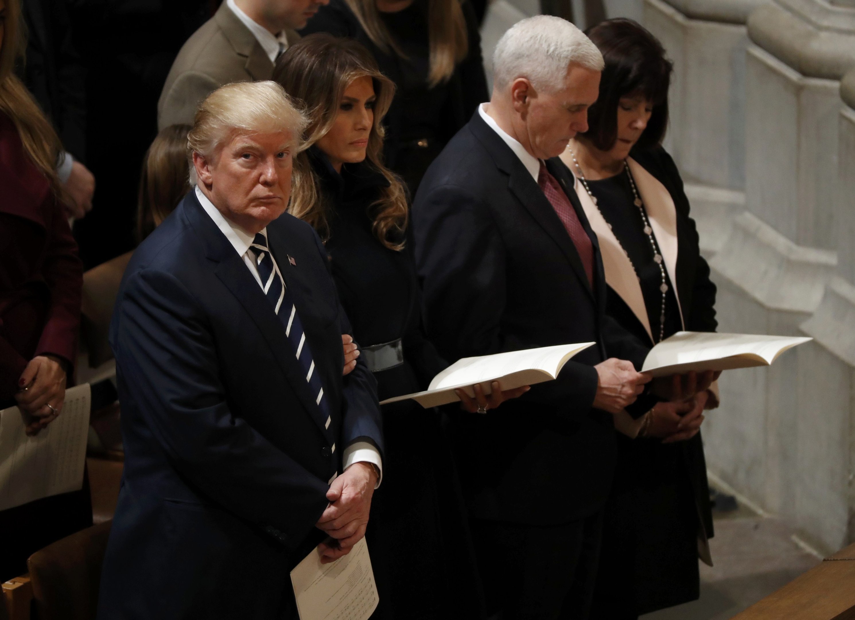 Trump sinaliza mudanças na política espacial militar e civil