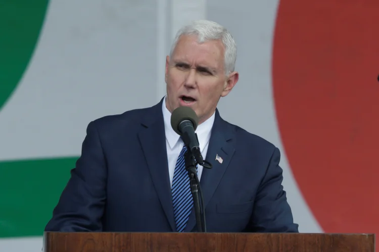 Mike Pence: "o país líder no patrocínio do terrorismo continua desestabilizando o Oriente Médio", disse sobre o Irã (Yuri Gripas/Reuters)