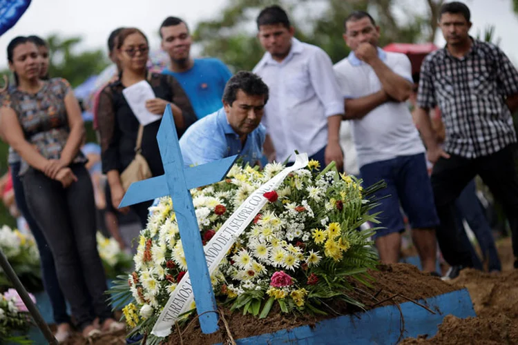 Amazonas: no sábado (21) e domingo (22), quando foi realizado o cadastramento de pessoas para receber indenização, a Defensoria Pública fez 350 atendimentos (Ueslei Marcelino/Reuters)