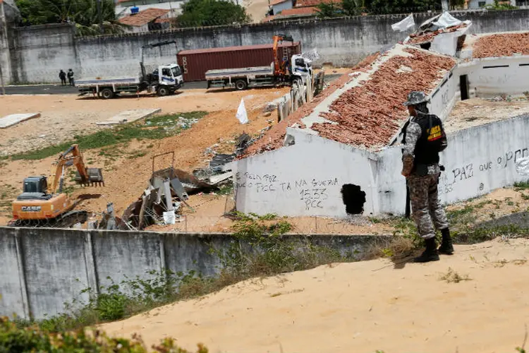 PM constrói muro para separar facções rivais no presídio de Alcaçuz (Nacho Doce/Reuters)