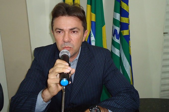 Prefeito eleito no Piauí morre em acidente de carro