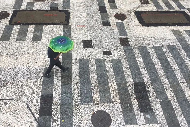 São Paulo: previsão é de que, na tarde de sábado, novas áreas de instabilidade provoquem pancadas de chuva de moderadas a forte (Paulo Pinto/Agência Brasil)