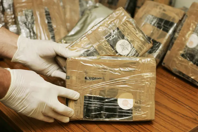 Malotes de cocaína: material é achado escondido em contêineres ou nos navios (Getty Images/Getty Images)