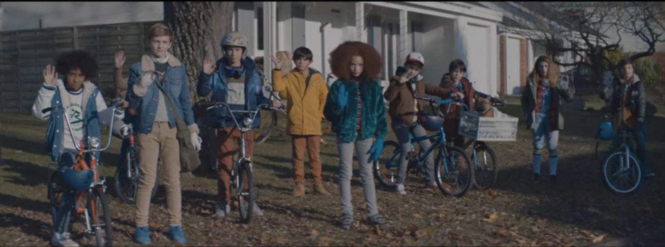 Mercedes pega carona em Stranger Things para novo comercial