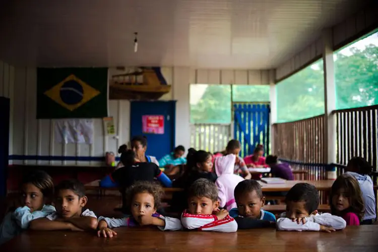 Escola pública: mudança, segundo o governador, é uma das medidas pensadas para alcançar a meta de, em 2021, colocar a rede estadual paulista como a primeira no Índice de Desenvolvimento da Educação Básica (Divulgação/Agência Brasil)