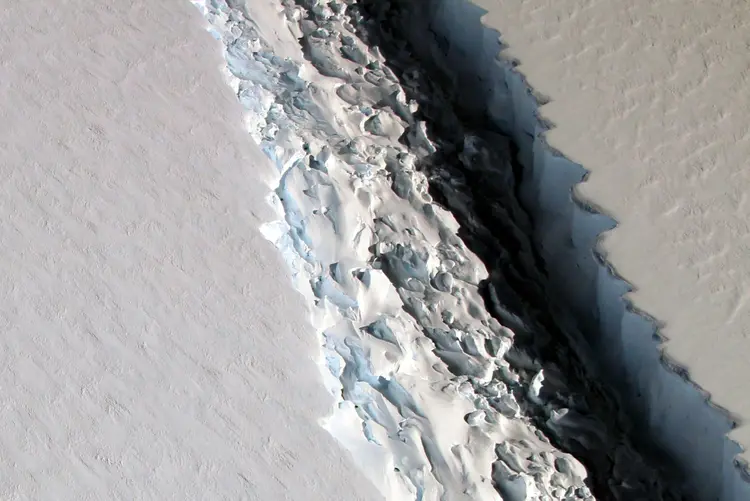 Antártida: iceberg "irá fundamentalmente mudar o cenário da Península Antártica", dizem cientistas (NASA/John Sonntag/Divulgação)