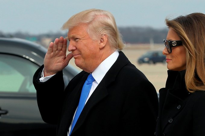 No Twitter, Trump afirma que hoje "começa o trabalho"