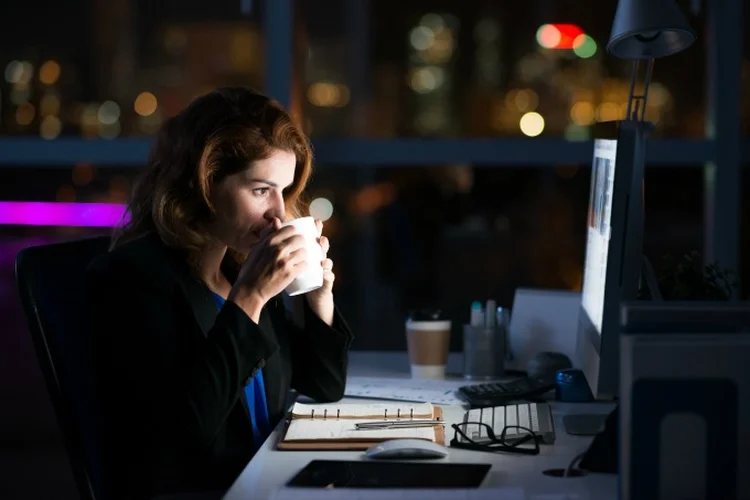 Workaholic (DragonImages/Thinkstock)