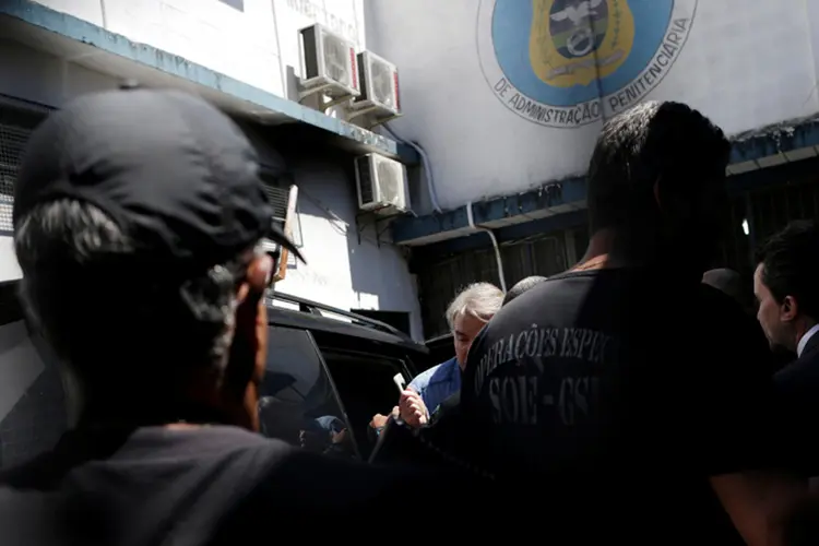 Eike Batista chega ao presídio Ary Franco, no Rio de Janeiro (Ueslei Marcelino/Reuters)