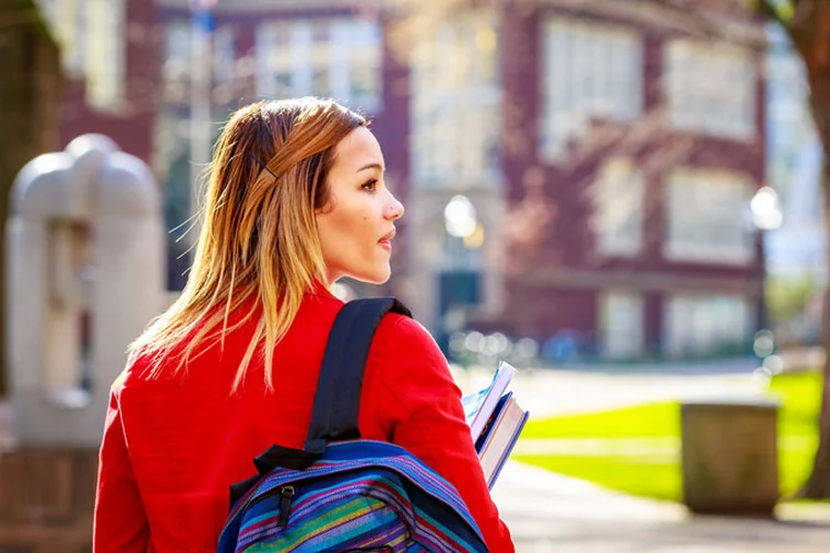 Estudante: oportunidades de estágio são maioria (Png-Studio/Thinkstock)