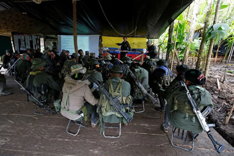 Farc: em alguns casos, os chefes das Farc solicitaram ginásios e edificações robustas que não correspondem com acampamentos temporários (Reuters)