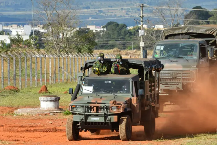 Forças Armadas: integrantes do Alto Comando do Exército, Marinha e Aeronáutica avaliam que há um risco de "colapso" (foto/Agência Brasil)