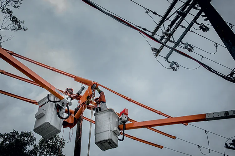 Eletropaulo: Neoenergia e Enel, interessadas na compra da companhia, haviam apresentado diversos questionamentos às orientações aprovadas pelo colegiado (Germano Luders/Exame)