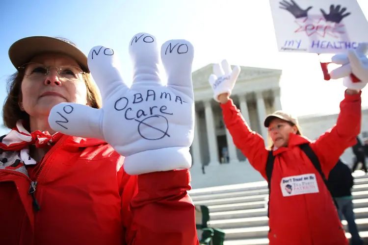 Obamacare: segundo Pence, o governo deseja uma transição ordenada para um sistema de saúde melhor (Alex Wong/Getty Images)