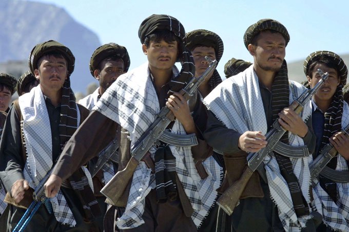 Homens matam 13 membros da minoria hazara no Afeganistão