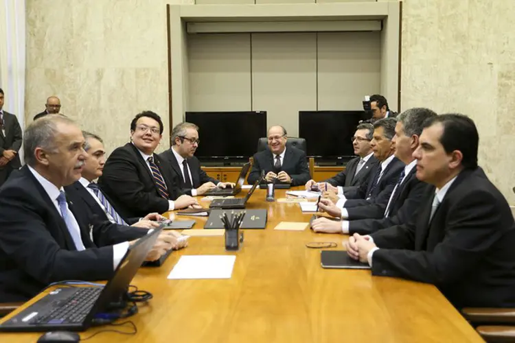 Ilan Goldfajn durante a reunião do Copom: BC diz buscar a retomada da economia com maior corte nos juros (Marcelo Camargo/Agência Brasil)