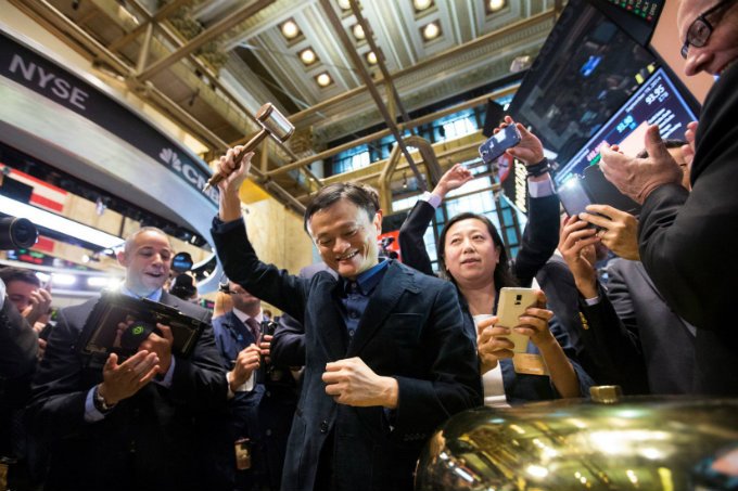 Jack Ma diz a Trump que vai gerar 1 milhão de empregos nos EUA