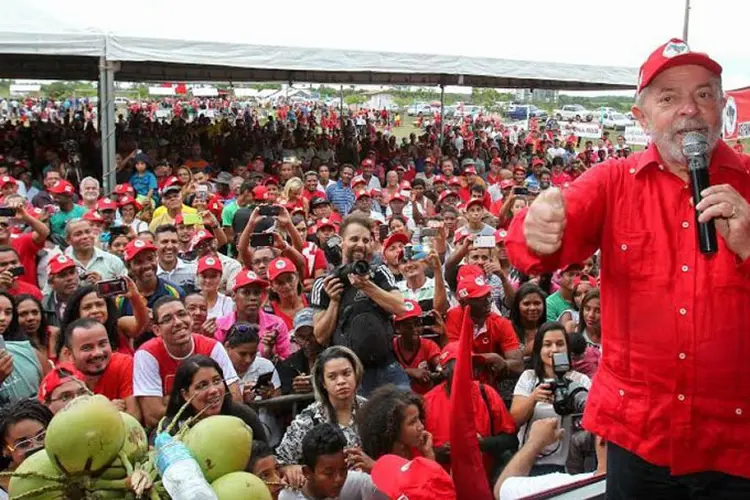 Lula: o petista acusou o presidente Temer de entregar a Petrobras a multinacionais e destruir todas as políticas de valorização nacional da empresa (Lula/Divulgação)