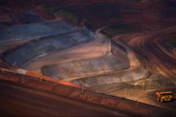 Talude da mina de Gongo Soco pode sofrer deslizamento e causar rompimento da barragem devido ao abalo sísmico (Dado Galdieri/Bloomberg)