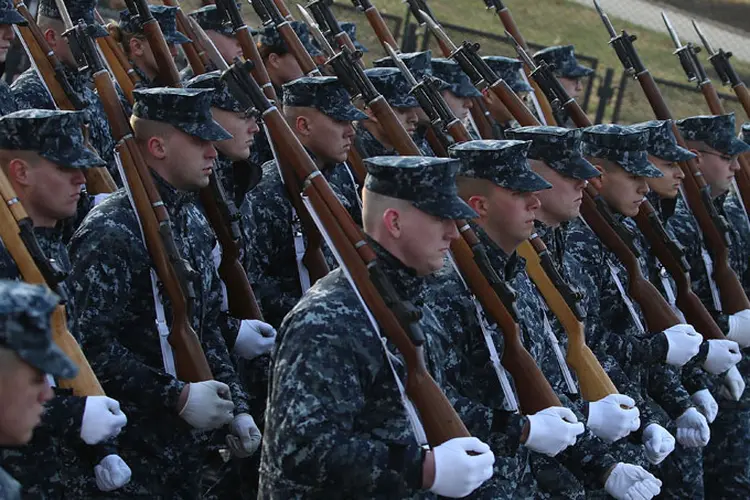 EUA: o país só poderá contratar mais militares (Getty Images)