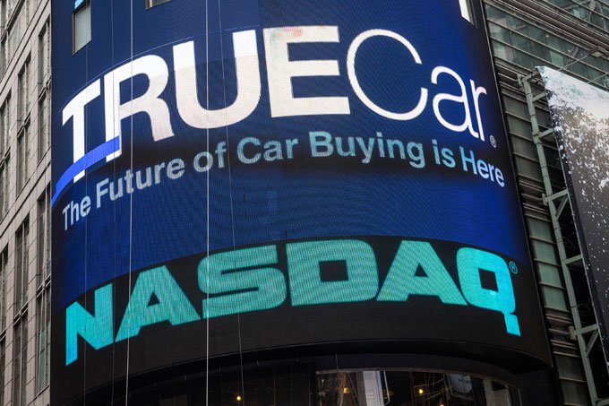 S&P 500 e Nasdaq fecham em nível recorde com avanço de bancos