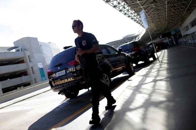 Eike Batista é preso pela Polícia Federal ao desembarcar no Rio