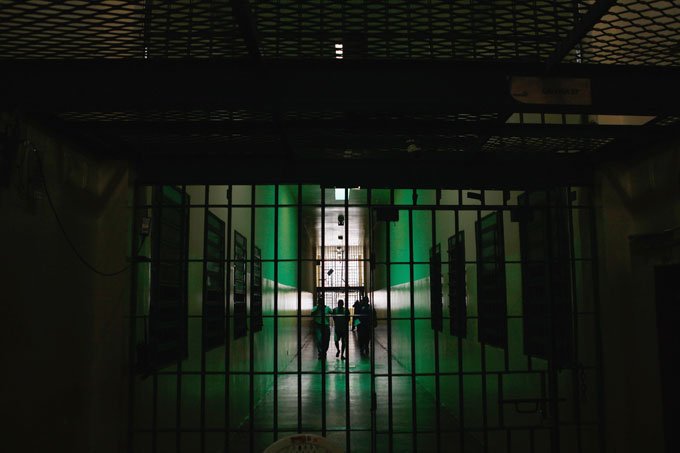 A rotina das mulheres que trabalham em penitenciárias: 'A gente está aqui  para quebrar esse ciclo de crime