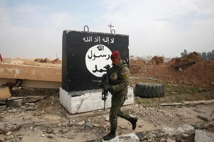 Mosul foi até o mês passado o principal bastião do EI no Iraque, onde o grupo conquistou amplas áreas do norte e o oeste do país (Khalid al Mousily/Reuters)