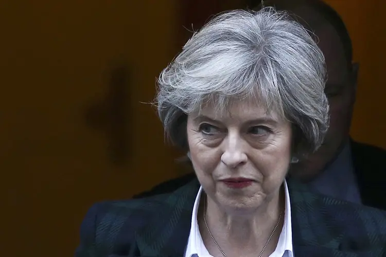 Theresa May: "o governo colocará o acordo final que for fechado entre o Reino Unido e a União Europeia em votação em ambas as casas do Parlamento antes de entrar em vigor" (Neil Hall/Reuters)