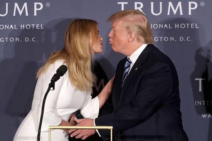 Trump elogia "filha" errada no Twitter — e olha só a resposta